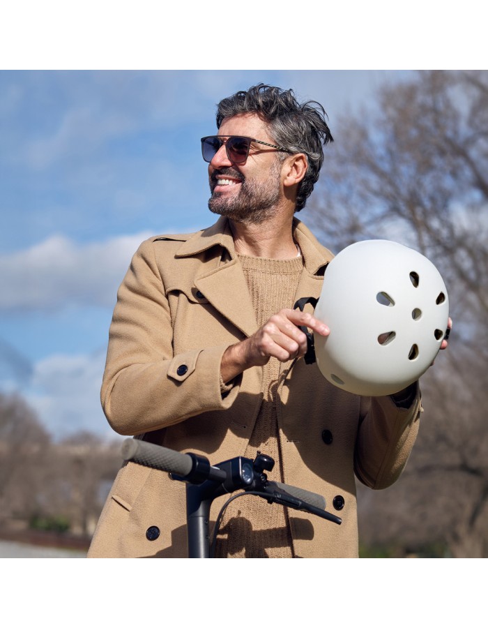 Wozinsky Lightweight BMX/Scooter Helmet M - White