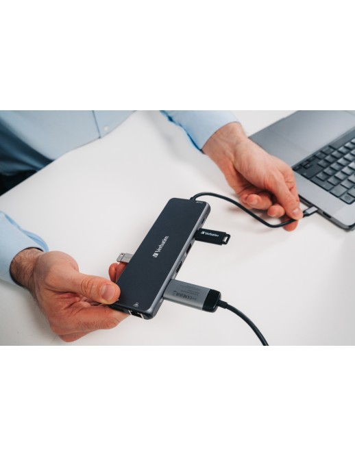 Verbatim USB-C 13-Port Hub Triple Display 100W PD CMH-13 Verbatim USB-C 13-Port Hub Triple Display 100W PD CMH-13