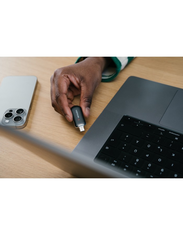 Verbatim USB Drive 3.2 PLECTRA USB-C 128GB Black Verbatim USB Drive 3.2 PLECTRA USB-C 128GB Black