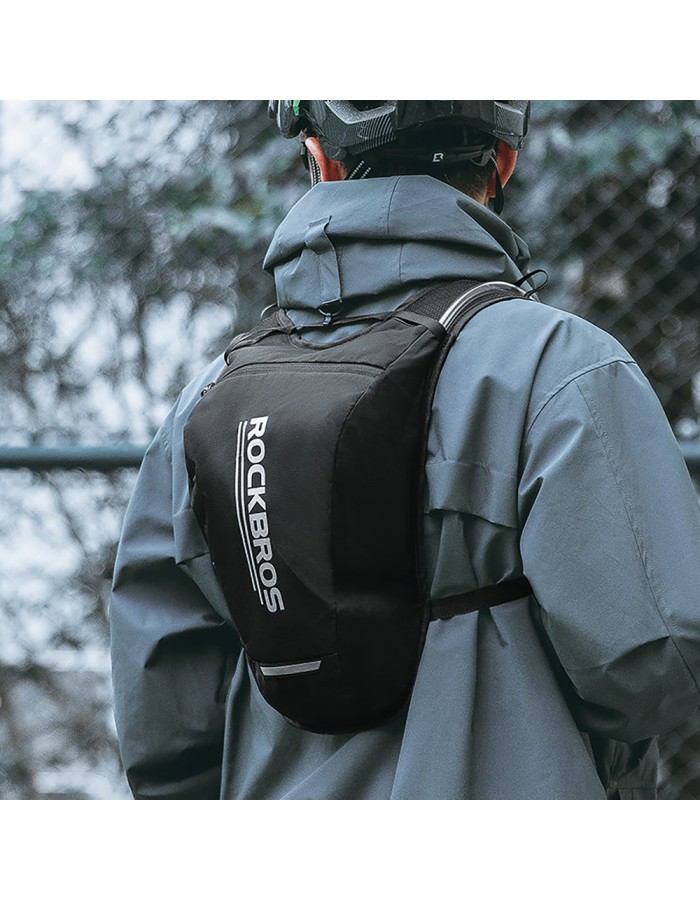 Rockbros H32 Hydration Backpack with 2L Water Reservoir for Cycling and Running - Black Rockbros H32 Hydration Backpack with 2L Water Reservoir for Cycling and Running - Black
