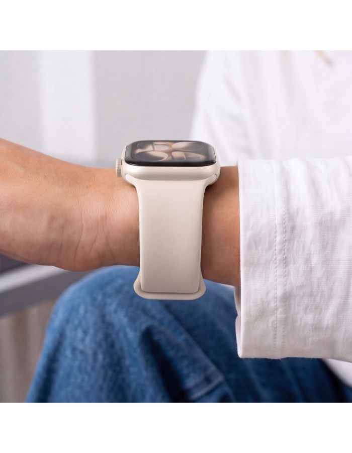 Tech-Protect Silicone Strap for Apple Watch 44 / 45 / 46 / 49 mm - Beige Tech-Protect Silicone Strap for Apple Watch 44 / 45 / 46 / 49 mm - Beige