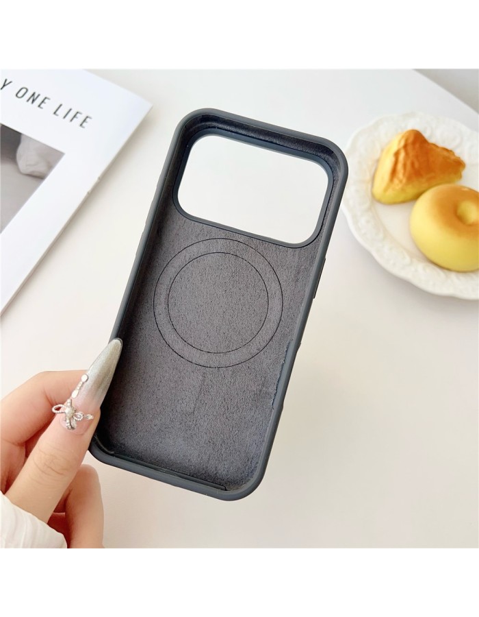 For iPhone 18 Pro / 17 Pro Magnetic Case Liquid Silicone Anti-Drop Phone Back Cover - White For iPhone 18 Pro / 17 Pro Magnetic Case Liquid Silicone Anti-Drop Phone Back Cover - White
