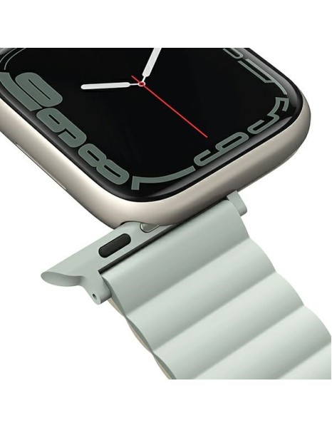 Uniq Revix Magnetic Strap for Apple Watch 38 / 40 / 41 mm - Beige Green Uniq Revix Magnetic Strap for Apple Watch 38 / 40 / 41 mm - Beige Green