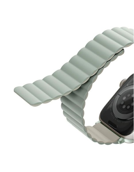 Uniq Revix Magnetic Strap for Apple Watch 38 / 40 / 41 mm - Beige Green Uniq Revix Magnetic Strap for Apple Watch 38 / 40 / 41 mm - Beige Green